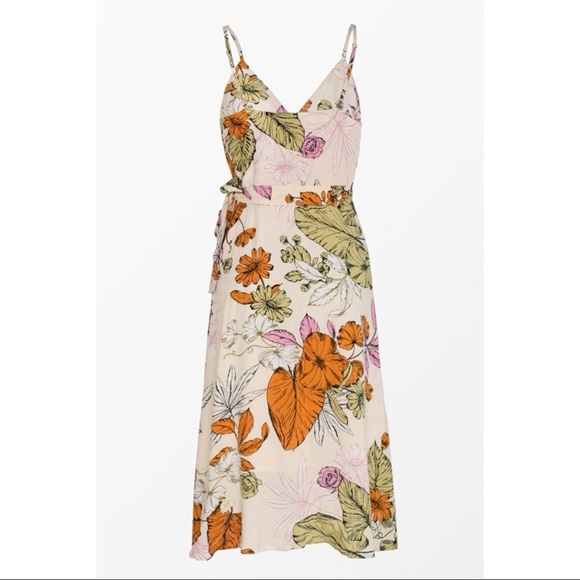 Floral Wrap Dress - Picture 3 of 4